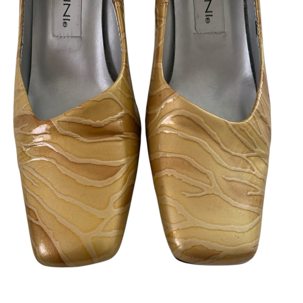 Vintage Bellini Pumps Margie Gold Leather Patterned